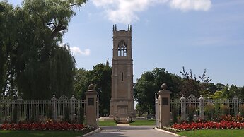 The White House Boutique Bed & Breakfast