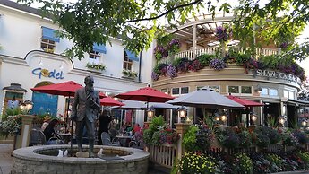 The White House Boutique Bed & Breakfast