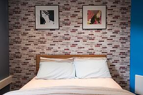 Russell Scott Backpackers Hostel