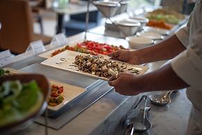 Holiday Inn Bengaluru Racecourse by IHG