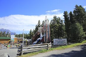 David Thompson Resort Hotel