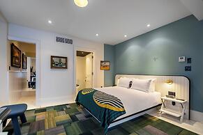 Drake Devonshire and Motor Inn
