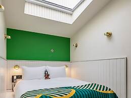 Drake Devonshire and Motor Inn