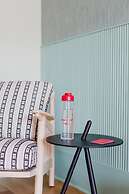 Drake Devonshire and Motor Inn