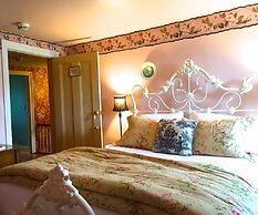 Annie Wiggins Guest House