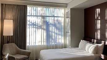 The Elizabeth Hotel, Autograph Collection