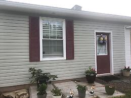 Bluewaters Retreat Bachelor Unit