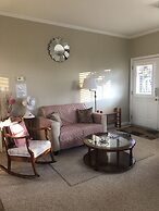 Bluewaters Retreat Bachelor Unit