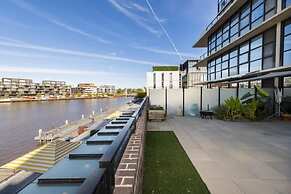 Accommodate Canberra - Dockside