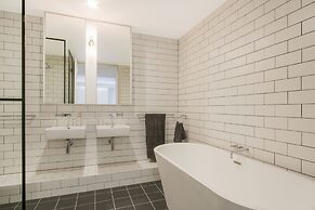 Accommodate Canberra - The Prince