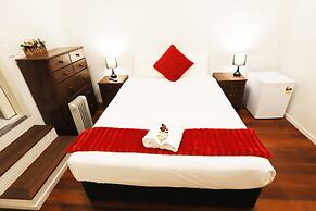 Aura Hotel