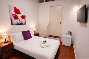 Aura Hotel