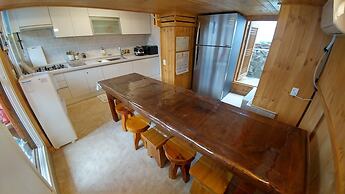 So Hyeon Dang Hanok Guesthouse