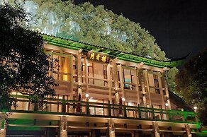 Guilin Crystal Crescent Moon Hotel