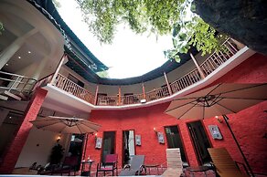 Guilin Crystal Crescent Moon Hotel