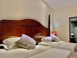 Guilin Crystal Crescent Moon Hotel