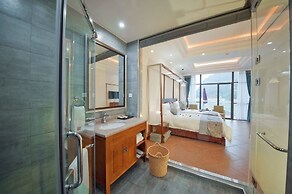 Guilin Crystal Crescent Moon Hotel