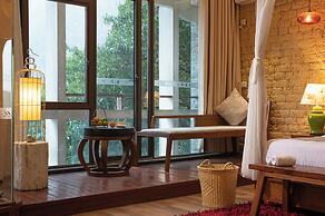 Guilin Crystal Crescent Moon Hotel