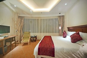 Guilin Crystal Crescent Moon Hotel