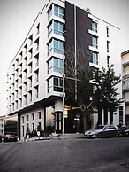 Demora Hotel