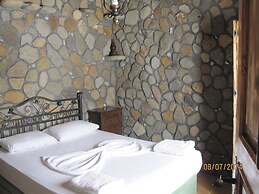 Gokceada Uysallar Köy Evi