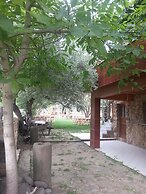 Gokceada Uysallar Köy Evi