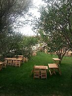 Gokceada Uysallar Köy Evi