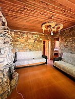 Gokceada Uysallar Köy Evi