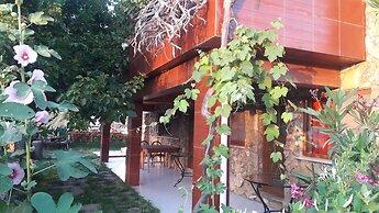 Gokceada Uysallar Köy Evi