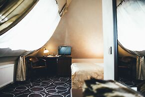 Apriori Hotel