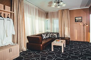Apriori Hotel