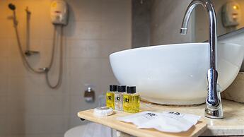 B2 Nimman Premier Hotel