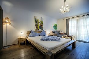Flora - Das kleine Gartenhotel