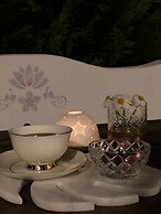 Kiraz Cicegi Butik Akyaka