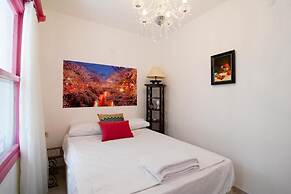 Kiraz Cicegi Butik Akyaka