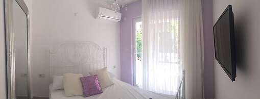 Kiraz Cicegi Butik Akyaka