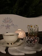 Kiraz Cicegi Butik Akyaka