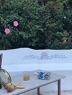 Kiraz Cicegi Butik Akyaka