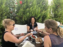 Kiraz Cicegi Butik Akyaka