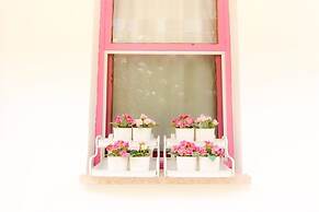 Kiraz Cicegi Butik Akyaka