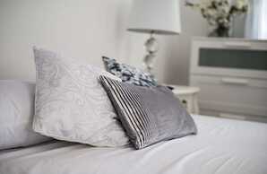 Kiraz Cicegi Butik Akyaka