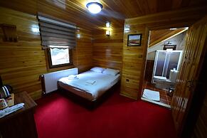 Inanlar Deluxe Hotel & Bungalow