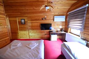 Inanlar Deluxe Hotel & Bungalow