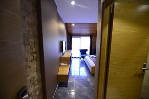 Inanlar Deluxe Hotel & Bungalow