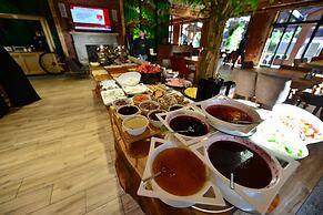 Inanlar Deluxe Hotel & Bungalow