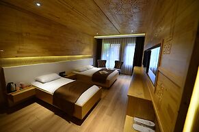 Inanlar Deluxe Hotel & Bungalow