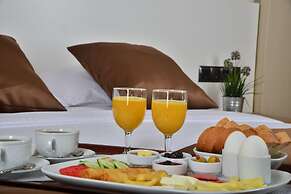 Inanlar Deluxe Hotel & Bungalow