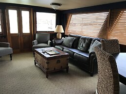 Southern Comfort Yacht