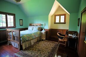 Wedgwood Manor and Glamping Retreat