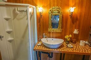 Wedgwood Manor and Glamping Retreat